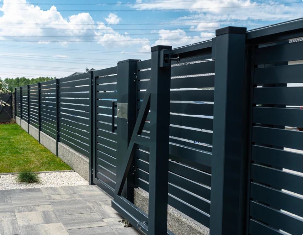 Benefits of Custom Fence Installation in Everett